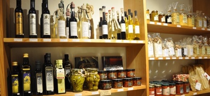 005Delikatessen_Blumenladen_Geschenke_Gartenbau_ZimmermannFlaach_Flaach