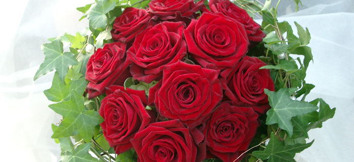 001Brautstrauss_Hochzeitsfloristik_Blumenladen_ZimmermannFlaach_Flaach