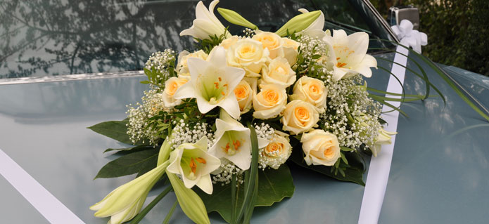 005Autodekoration_Hochzeitsfloristik_Blumenladen_ZimmermannFlaach-Flaach