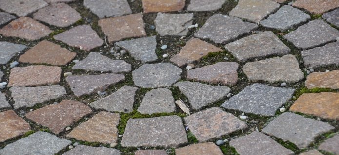 002Sitzplaetze_Gartenbau_Poolbau_Schwimmbad_ZimmermannFlaach_Flaach