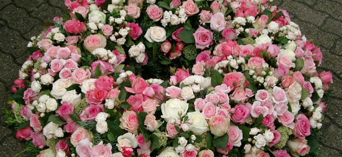 001Trauerkranz_Trauerfloristik_Blumenladen_ZimmermannFlaach_Flaach