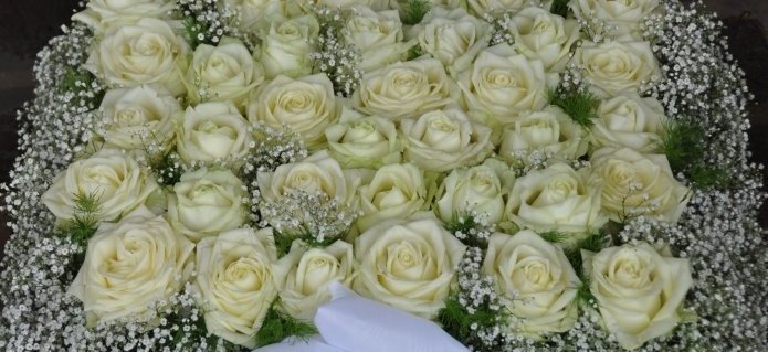 005Blumenkissen_Trauerfloristik_Blumenladen_ZimmermannFlaach_Zimmermann